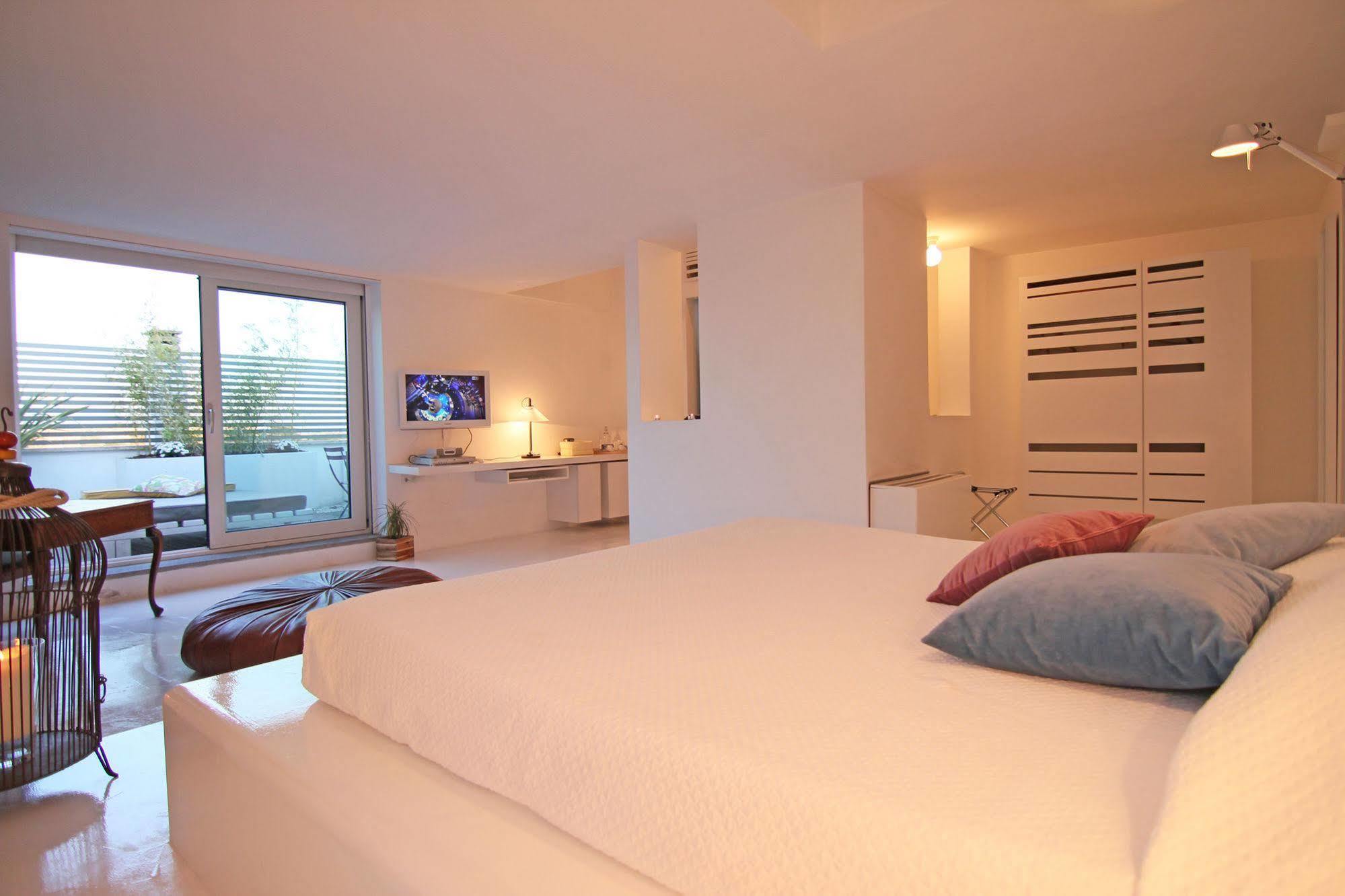 Suites In Terrazza Рим Экстерьер фото