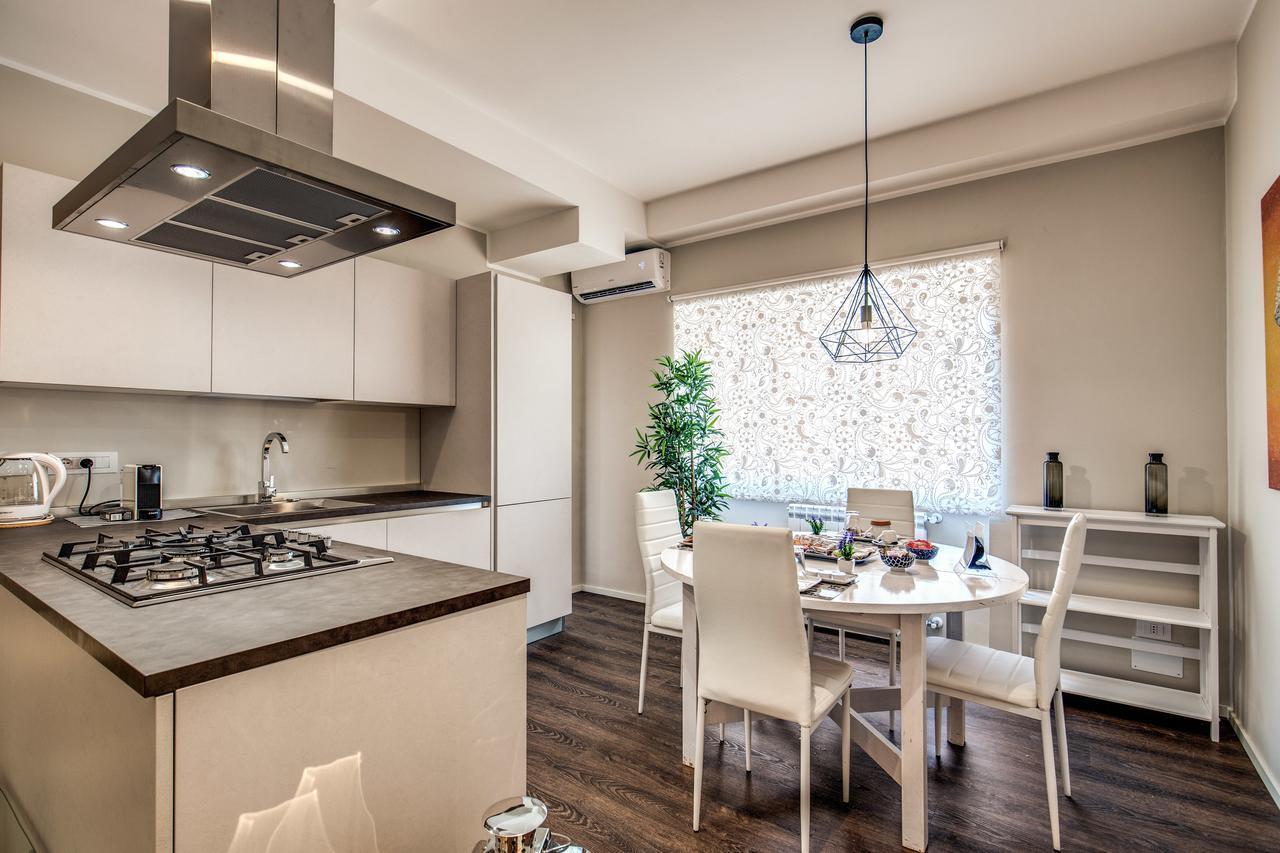 Suites In Terrazza Рим Экстерьер фото